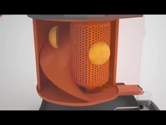 Frischgefertigter Orangensaft-Automaten mit Kartenleser und Touchscreen für ein Einkaufszentrum