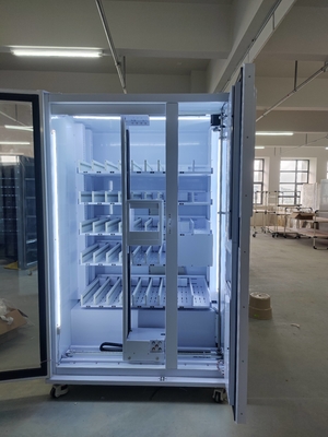 Glasflaschen-Getränkeautomat mit Aufzug Mittenaufnahme mit Touchscreen, intelligentes System