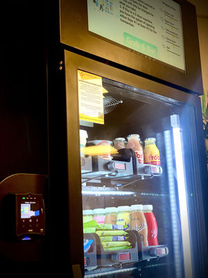 Großkapazität Touchscreen Snack Drink Smart Kühlschrank Offene Tür Verkaufsautomat