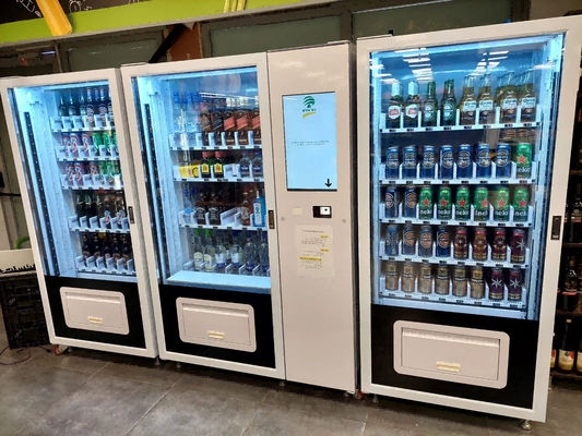 Unbemannter Einzelhandel Convenience Store Große Kapazität 3 in 1 Kühlkost-Coke-Automaten