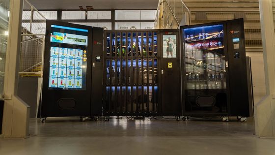 Maßgeschneiderte Good Tray Snack Food Vending Machine mit maximal 80 Auswahlmöglichkeiten und LED-Beleuchtung