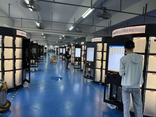 Smart Backend System 32 Zoll Touchscreen Schließfach Verkaufsautomat für bequemes Lagermanagement