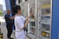 Intelligentes Kühlschrankzupacken und gehen Automat mit dem elektrischen VerschlussKartenleser, zum des Türobst und gemüse -zu öffnen