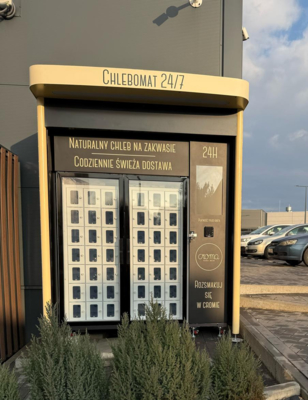 Outdoor-Bäckerei-Verkaufsautomat mit 42 Schließfächern und 3℃-20℃ Kühlsystem